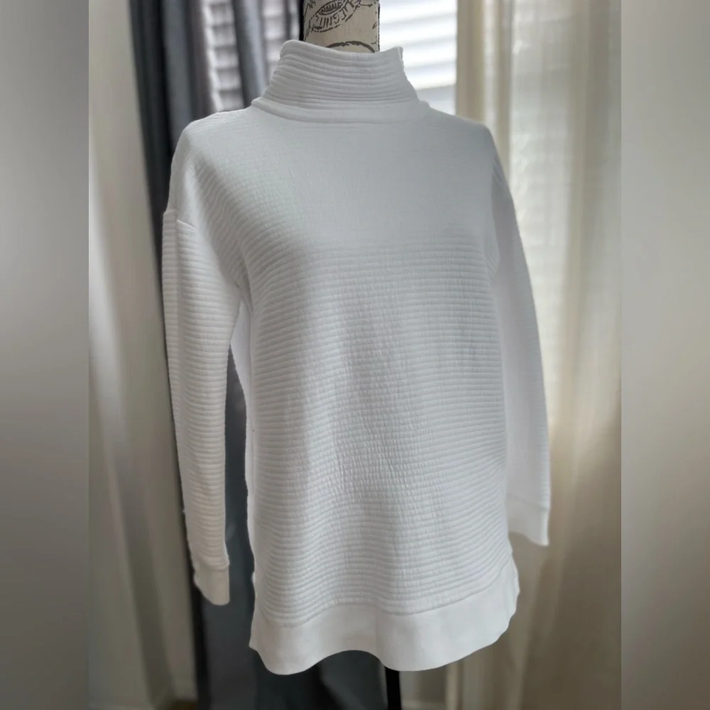 Talbots Classic White quilted pullover Turtleneck Sweater - Picture 2 of 9
